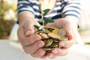 Nachhaltige Geldanlagen - mit seinem Geld Gutes tun, auch im hohen Alter